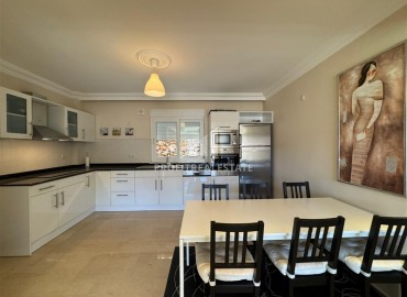 Меблированная вилла с тремя спальнями, 120м², с потрясающими видами в районе Тепе, Алания под ВНЖ ID-18629 фото-7