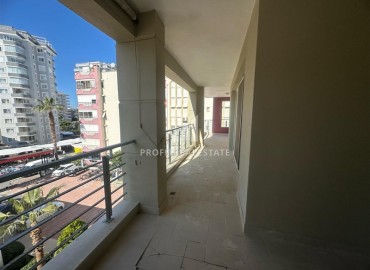 Меблированная трехкомнатная квартира с отдельной кухней, 120м², в шикарном комплексе в Махмутларе, в 300м от моря. ID-18636 фото-16