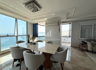 Пентхаус 4+1, 200м², на первой береговой линии с захватывающим видом на море и крепость Алании, в центре района Тосмур, Алания ID-18650 фото-1