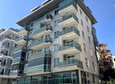 Стильные апартаменты с одной спальней, 55м², в современной резиденции с бассейном, в 250м от моря в Махмутларе, Алания ID-18656 фото-1