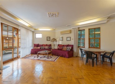 Меблированная квартира с двумя спальнями, 130м², в доме городского типа в центре Алании в 50м от пляжа Клеопатры ID-18668 фото-1