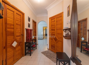 Меблированная квартира с двумя спальнями, 130м², в доме городского типа в центре Алании в 50м от пляжа Клеопатры ID-18668 фото-17