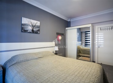 Линейная квартира с тремя спальнями, 130м², готовая к проживанию, в 300м от моря в районе Оба, Алания под ВНЖ ID-18681 фото-3