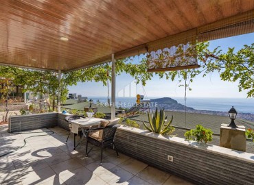 Обновленная меблированная вилла 3+1, 150м² с потрясающими видами в горном районе Алании Бекташ ID-16975 фото-17