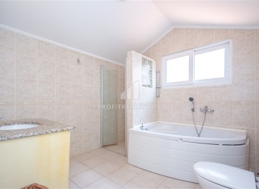 Элегантный четырехкомнатный пентхаус, 155м², в районе Алании Конаклы в 500м от Средиземного моря под ВНЖ ID-18129 фото-12