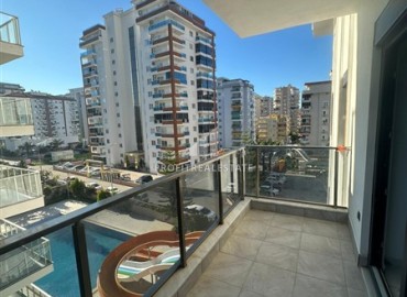 Квартира с одной спальней, 55м², в комплексе с зимним бассейном в 650м от моря в районе Махмутлар, Алания ID-18760 фото-8