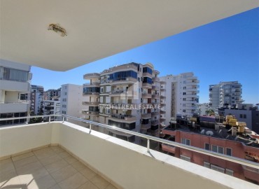 Недвижимость в 200 метрах от моря: меблированная квартира с одной спальней, 50м² в Махмутларе, Алания ID-18762 фото-13