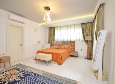 Стильный садовый дуплекс с тремя спальнями, 200м², в элитном комплексе района Каргыджак, Алания ID-18766 фото-16