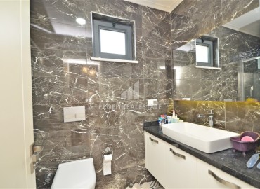 Стильный садовый дуплекс с тремя спальнями, 200м², в элитном комплексе района Каргыджак, Алания ID-18766 фото-19