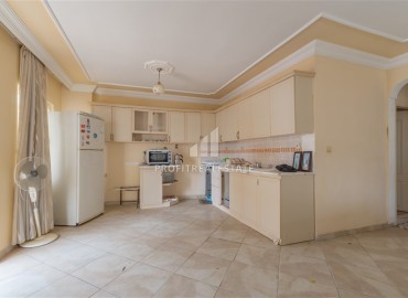 Вторичная недвижимость в Махмутларе, Алания: меблированная квартира 2+1, 120м², в доме городского типа у вторничного рынка ID-18796 фото-4