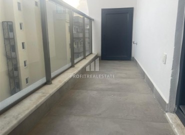 Новый пентхаус с двумя спальнями, 105м², в комплексе с бассейном в Махмутларе, в 300м от моря, Алания ID-18872 фото-12