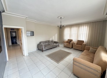 Недорогая вторичная недвижимость: квартира 2+1 с отдельной кухней, 115м², в 250м от моря в Махмутларе, Алания ID-18910 фото-5