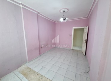 Недорогая вторичная недвижимость: квартира 2+1 с отдельной кухней, 115м², в 250м от моря в Махмутларе, Алания ID-18910 фото-11