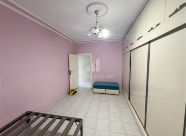 Недорогая вторичная недвижимость: квартира 2+1 с отдельной кухней, 115м², в 250м от моря в Махмутларе, Алания ID-18910 фото-13