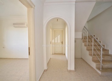 Просторный видовой пентхаус 4+1, 170м², в комплексе с бассейном в центре Махмутлара в 400м от моря ID-18958 фото-8