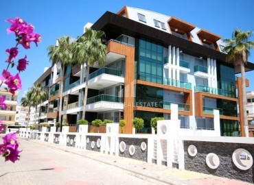 Квартира с двумя спальнями, 97м², в комплексе с зимним бассейном в районе Алании Оба в 300м от побережья под ВНЖ ID-18982 фото-1