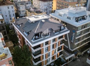 Стильный четырехкомнатный пентхаус, 150м², в современном комплексе с бассейном в центре Алании, в 300м от моря ID-18983 фото-1