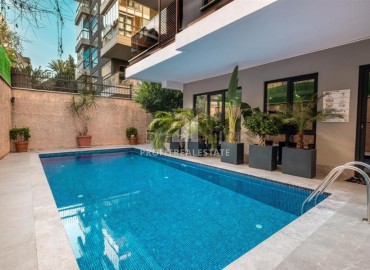 Стильный четырехкомнатный пентхаус, 150м², в современном комплексе с бассейном в центре Алании, в 300м от моря ID-18983 фото-20