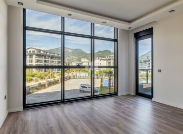 Новые четырехкомнатные апартаменты с отдельной кухней, 150м², в резиденции премиум класса, в районе Оба, Алания ID-18994 фото-2