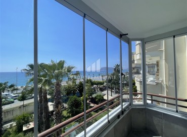 Элитная двухкомнатная квартира, 95м², на первой береговой линии с видом на Аланийскую крепость в районе Тосмур, Алания ID-19019 фото-20