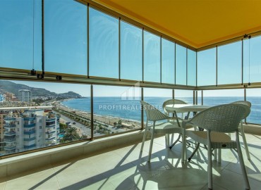 Видовая дизайнерская квартира 1+1, 55м², в элитном комплексе на первой береговой линии в Махмутларе, Алания ID-19032 фото-10