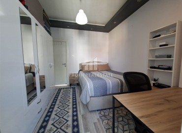 Меблированная двухкомнатная квартира с остекленным балконом, 52м², в 300м от моря в районе Оба, Алания ID-19048 фото-3