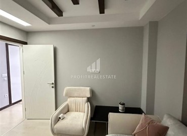 Видовая меблированная квартира с одной спальней, 55м², в элитном комплексе в Махмутларе, Алания ID-19051 фото-11