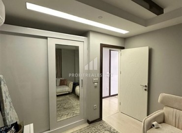 Видовая меблированная квартира с одной спальней, 55м², в элитном комплексе в Махмутларе, Алания ID-19051 фото-12