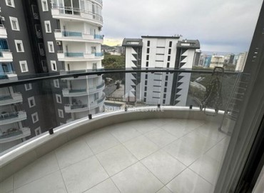 Видовая меблированная квартира с одной спальней, 55м², в элитном комплексе в Махмутларе, Алания ID-19051 фото-13