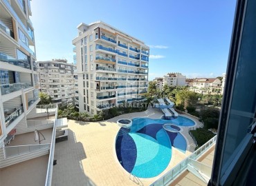 Готовая к проживанию, трехкомнатная квартира, 110м², в комплексе премиум класса в 250м от моря в районе Тосмур, Алания, под ВНЖ ID-19058 фото-17