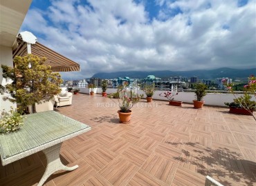 Симпатичная двухкомнатная квартира, 70м², с видом на горы в 200м от моря в Махмутларе, Алания ID-19088 фото-17