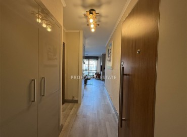 Меблированная двухкомнатная квартира, 55м², в недорогом комплексе в 700м от моря в районе Оба, Алания ID-19112 фото-8