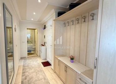 Трехкомнатные меблированные апартаменты, 110м², в комплексе с бассейном, у моря в районе Оба, Алания под ВНЖ ID-19136 фото-10