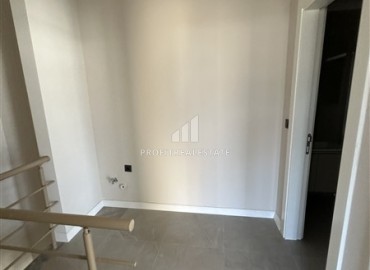 Четырехкомнатный пентхаус, 140м², в комплексе с зимним бассейном в районе Каргыджак, Алания, в 250м от моря ID-19142 фото-9