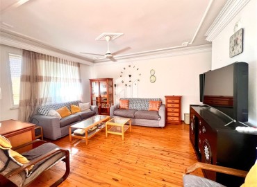 Бюджетная меблированная квартира 3+1 с отдельной кухней, 145м², в доме с парковкой и отличной локацией в Махмутларе, Алания ID-19143 фото-2