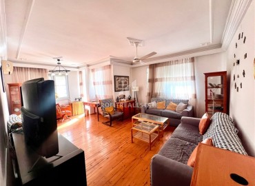 Бюджетная меблированная квартира 3+1 с отдельной кухней, 145м², в доме с парковкой и отличной локацией в Махмутларе, Алания ID-19143 фото-3