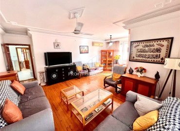 Бюджетная меблированная квартира 3+1 с отдельной кухней, 145м², в доме с парковкой и отличной локацией в Махмутларе, Алания ID-19143 фото-5