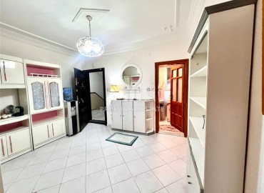 Бюджетная меблированная квартира 3+1 с отдельной кухней, 145м², в доме с парковкой и отличной локацией в Махмутларе, Алания ID-19143 фото-6