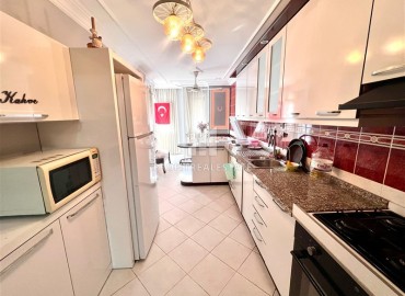 Бюджетная меблированная квартира 3+1 с отдельной кухней, 145м², в доме с парковкой и отличной локацией в Махмутларе, Алания ID-19143 фото-9