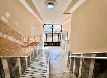 Бюджетная меблированная квартира 3+1 с отдельной кухней, 145м², в доме с парковкой и отличной локацией в Махмутларе, Алания ID-19143 фото-27