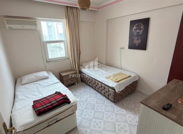 Недорогая вторичная недвижимость: квартира 3+1, 100м², с мебелью и техникой в 250 м от моря в Махмутларе, Алания ID-19146 фото-6