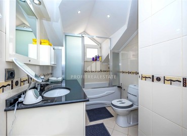 Меблированный дуплекс с тремя спальнями, 155м², с потрясающими видами на море и Аланийскую крепость в районе Алании Тепе ID-19149 фото-20
