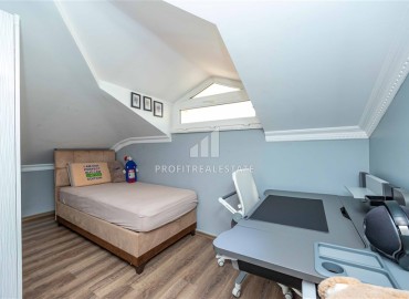 Меблированный дуплекс с тремя спальнями, 155м², с потрясающими видами на море и Аланийскую крепость в районе Алании Тепе ID-19149 фото-21
