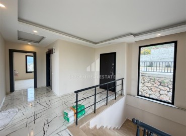 Новая частная двухэтажная вилла с тремя спальнями, 250м², с бассейном в горах района Алании Махмутлар ID-19151 фото-16