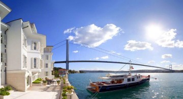 В Стамбуле резко возрос спрос на особняки у пролива Босфор фото-1