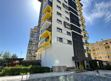Новая видовая квартира с двумя спальнями, 70м², с отличной локацией в центре Махмутлара, Алания, в 100м от моря ID-19186 фото-1