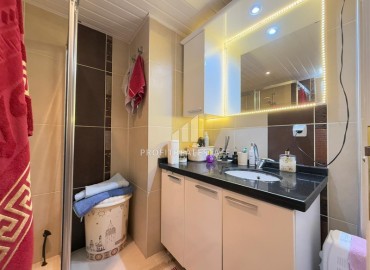 Видовая меблированная квартира 2+1, 120м², в уютном комплексе с отличным расположением в Махмутларе, Алания ID-19200 фото-9