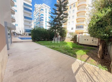 Видовая меблированная квартира 2+1, 120м², в уютном комплексе с отличным расположением в Махмутларе, Алания ID-19200 фото-27