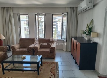 Вторичная недвижимость в 400м от моря: трехкомнатная квартира, 120м², с отдельной кухней в комплексе с бассейном в Махмутларе, Алания ID-19208 фото-1