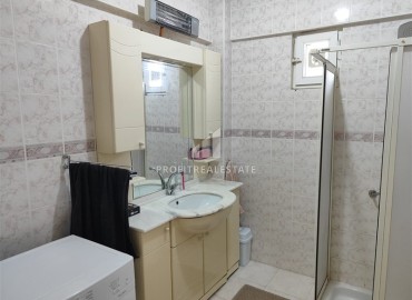 Вторичная недвижимость в 400м от моря: трехкомнатная квартира, 120м², с отдельной кухней в комплексе с бассейном в Махмутларе, Алания ID-19208 фото-9